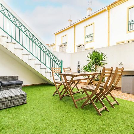 Baleal Happiness Surf House Villa Ferrel  Eksteriør bilde